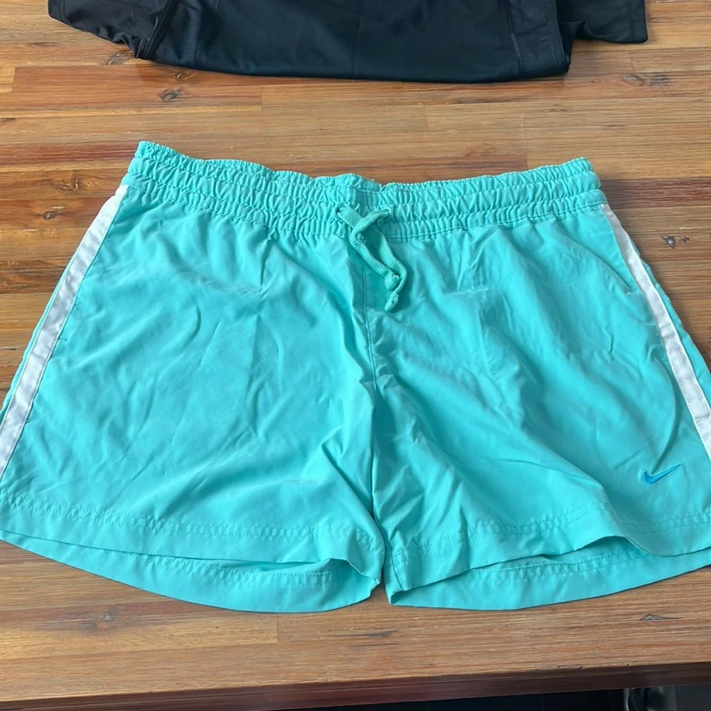 Nike Women's Workout Shorts and Short Sleeve Tshirt S, M